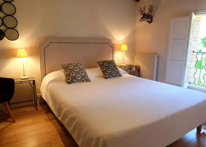 Le Manoir Saint Clair B&B